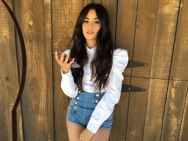 Camila Cabello (Fifth Harmony): ¿de cuántas pulgadas es ese móvil?