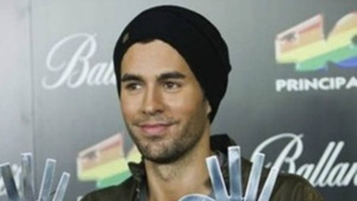 PROGRAMACION 40 TV: `LO + 40': ENRIQUE IGLESIAS