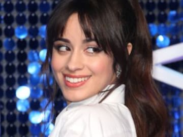 Inma Cuesta aplaude la reflexión de Camila Cabello tras soportar que la llamen gorda por sus fotos en bikini