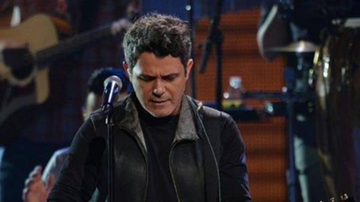 ¿En donde Ale Sanz disfruta escuchar música?
