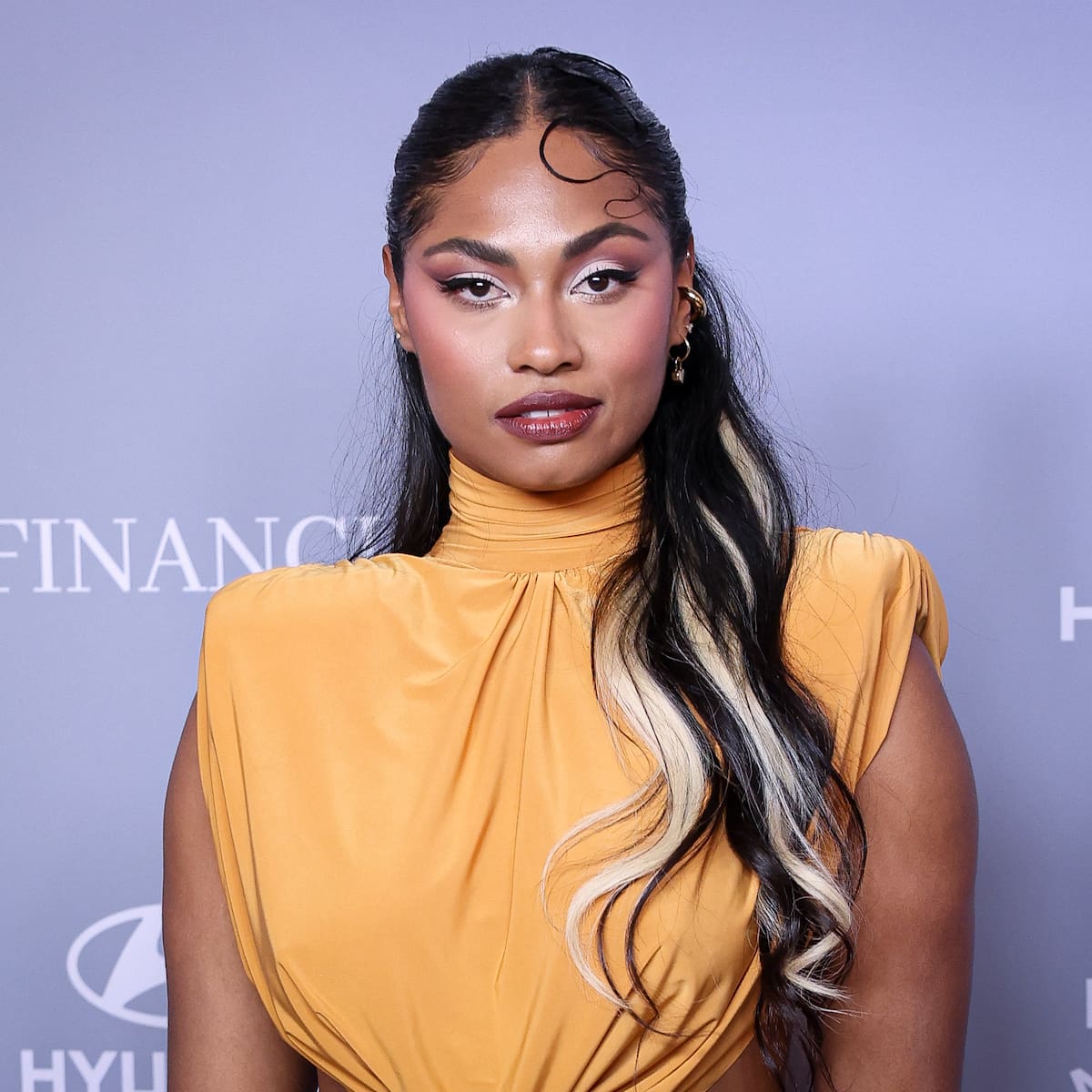 NIA sigue cumpliendo su propósito de año con 'Que pena', su nueva canción