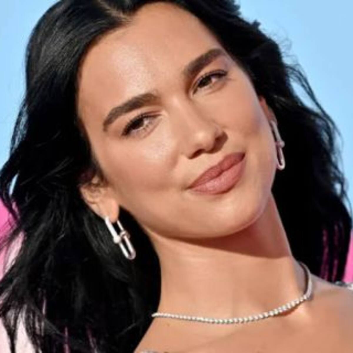 Dua Lipa hace cover de Natalie Imbruglia con su tema ‘Torn’