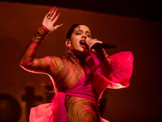 Rosalía (Foto de Roger Kisby/WWD/Penske Media vía Getty Images)