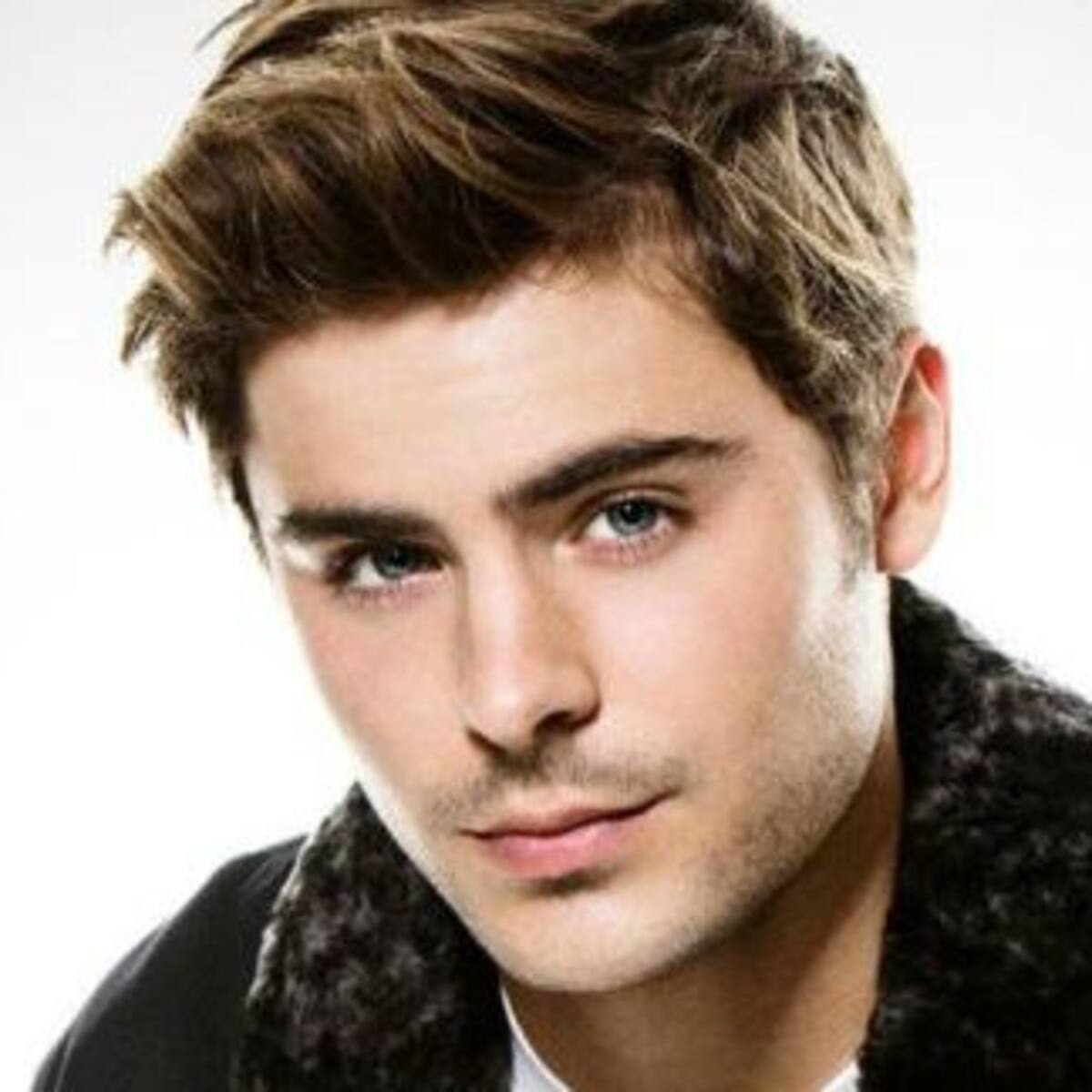 Zac Efron se transforma en Michael Jackson