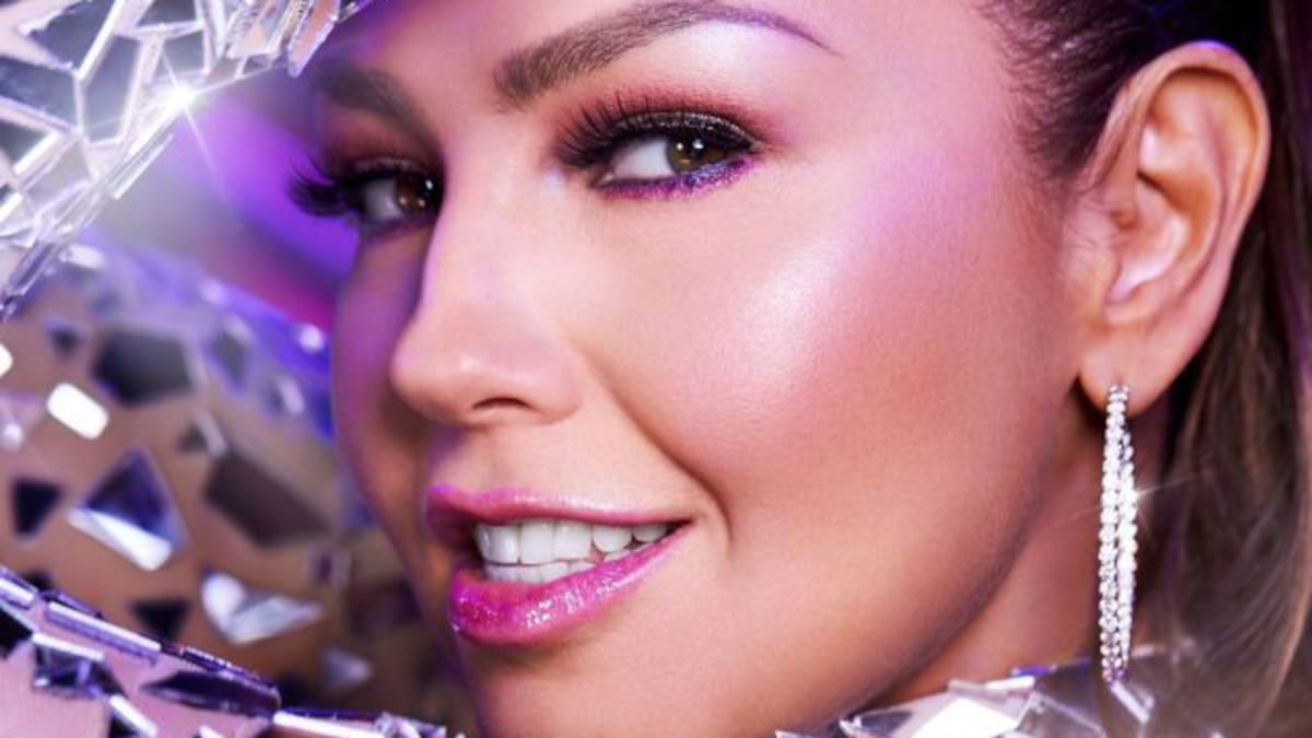 ‘Así Fue’, el tema de Juan Gabriel que rescata Thalía para darle una nueva vida