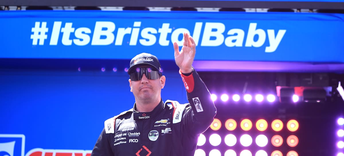 Kyle Busch, antes de la carera de NASCAR Cup Series Food City 500, en 2026, en Bristol.
