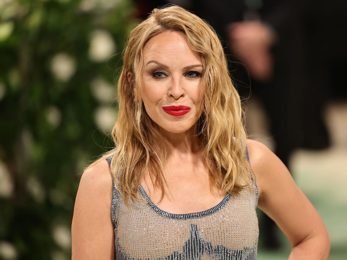 El primer ministro de Australia se disculpa "inequívocamente" por sus comentarios "inapropiados" sobre Kylie Minogue