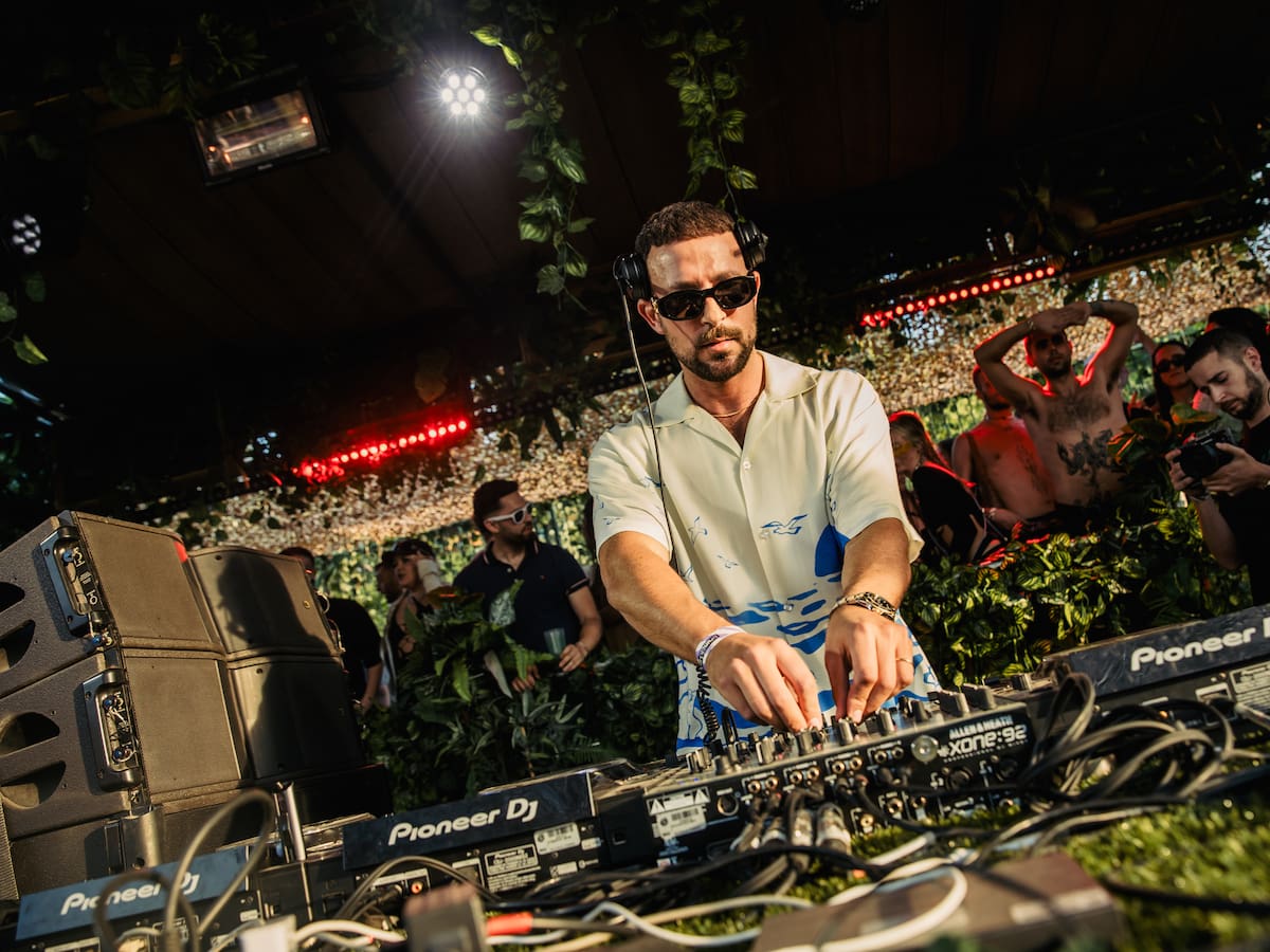 Escándalo en el techno por las acusaciones de abuso sexual a varios DJs: qué ha pasado, a quiénes se dirigen y por qué