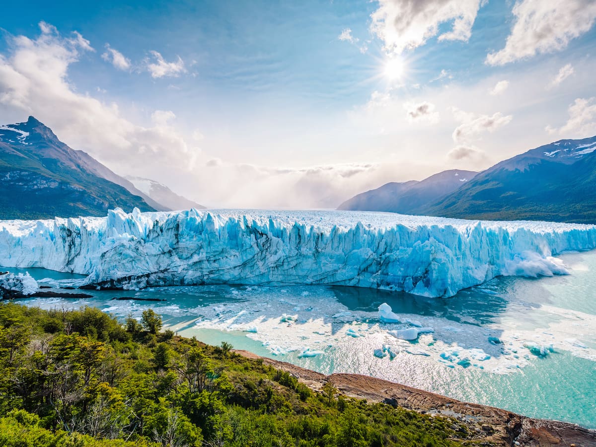 Minas o glaciares: la polémica iniciativa de Milei que divide a Argentina