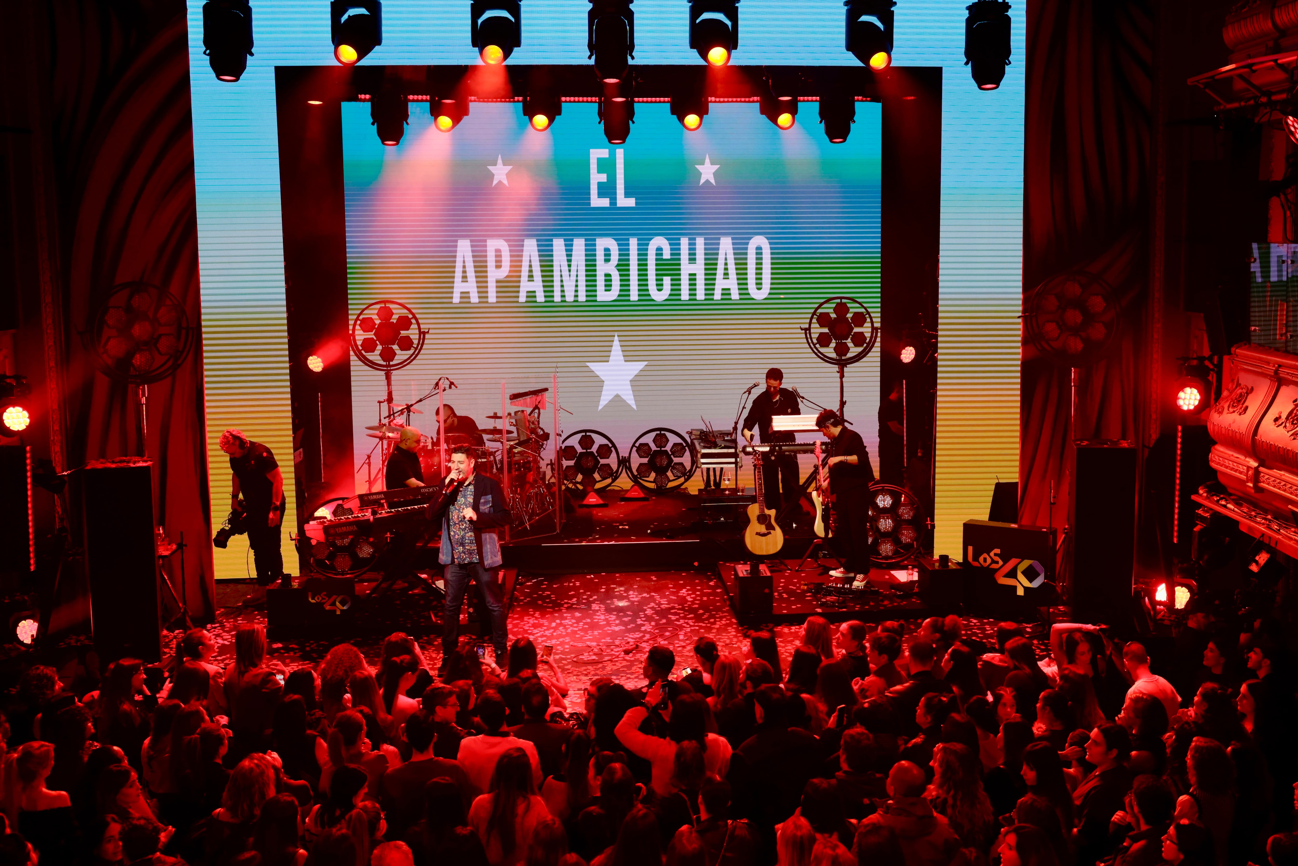 Su colaboración con Maluma, 'El Apambichao', no pudo faltar en el repertorio. ¡El público se volvió completamente loco!