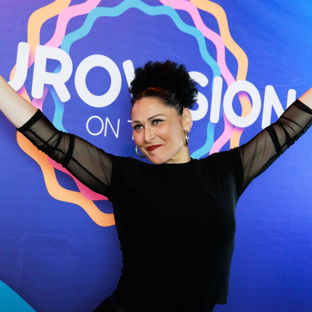 Rosa López denuncia el acoso que está sufriendo en redes por su voz: "Ya sé que desafino"