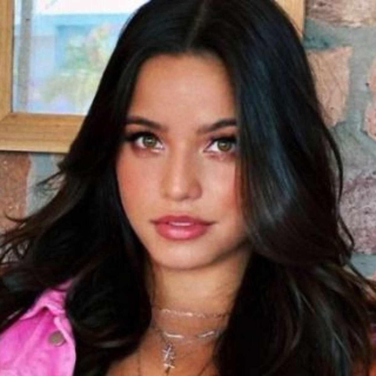 Emilia publicó imágenes inéditas del video "Boomshakalaka"