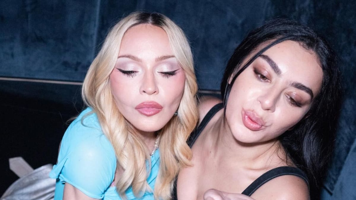 Madonna repite la fórmula de Kylie Minogue y recluta a Charli XCX para 'Danceteria (Afterhours mix)'