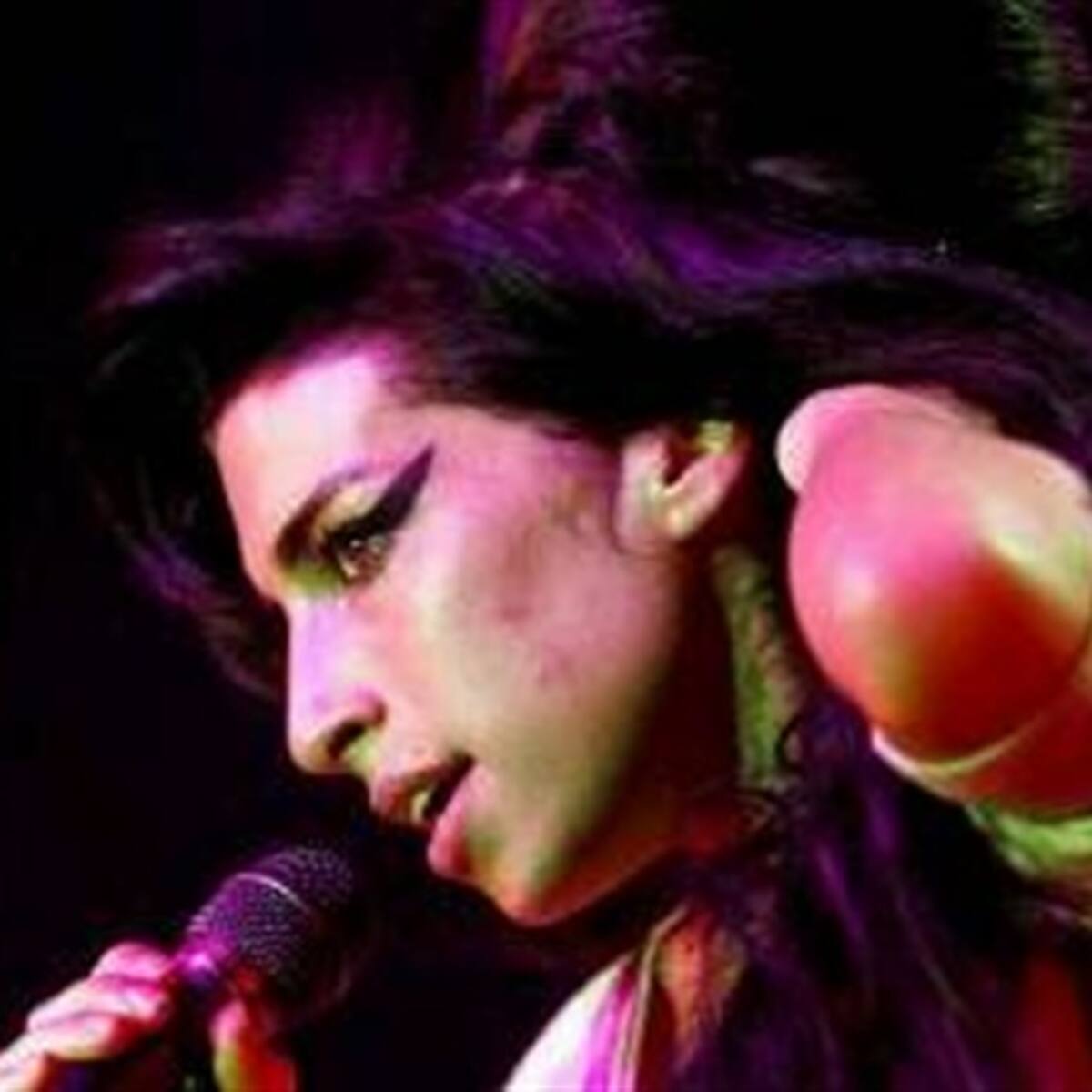 The Rolling Stones y Amy Winehouse en proyecto benéfico