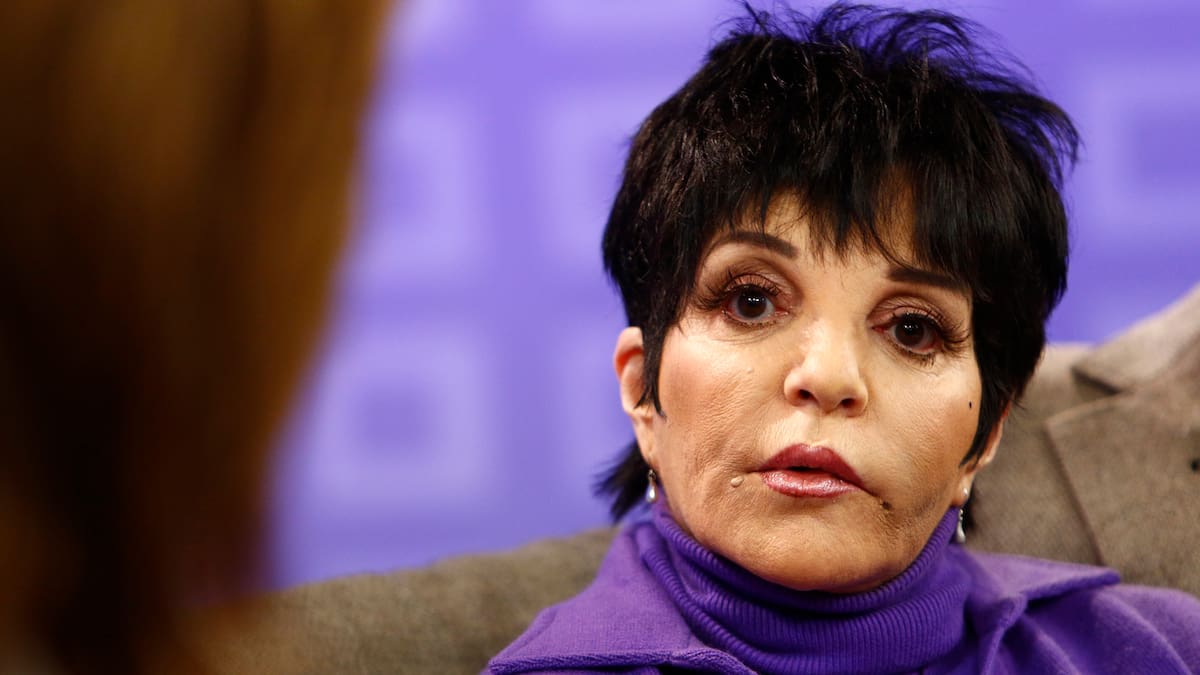 Las memorias de Liza Minnelli destapan su lucha con las adicciones, los abortos y el peso de crecer como hija de Judy Garland