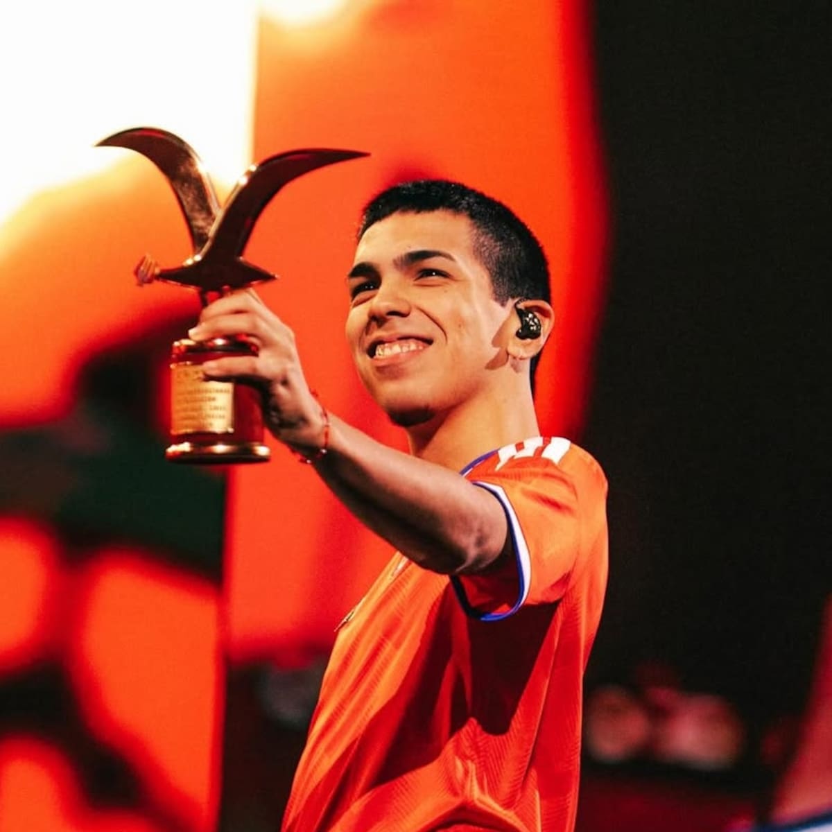 Milo J hace historia en Viña 2026: homenaje, espectáculo y doble Gaviota en el festival más importante de Latinoamérica