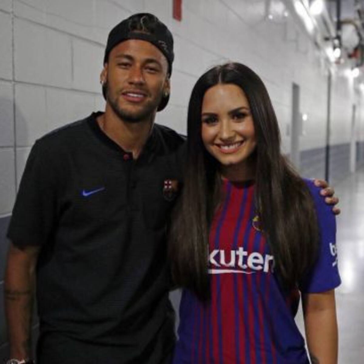 ¡Al fin! Neymar conoció a Demi Lovato