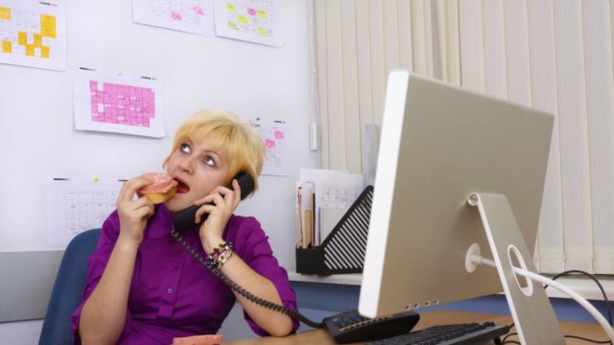 Estos son los 10 trabajos que te hacen engordar