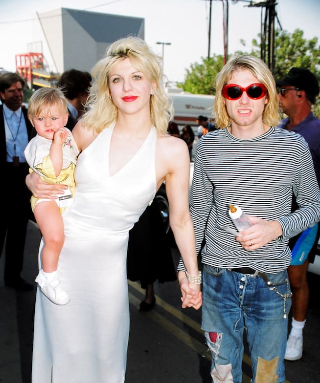 Courtney Love y Kurt Cobain junto a la hija de ambos, Frances Bean Cobain, en1993.