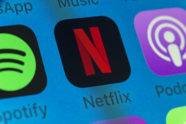 Netflix lanza sistema que impide compartir tu cuenta con gente que no vive contigo