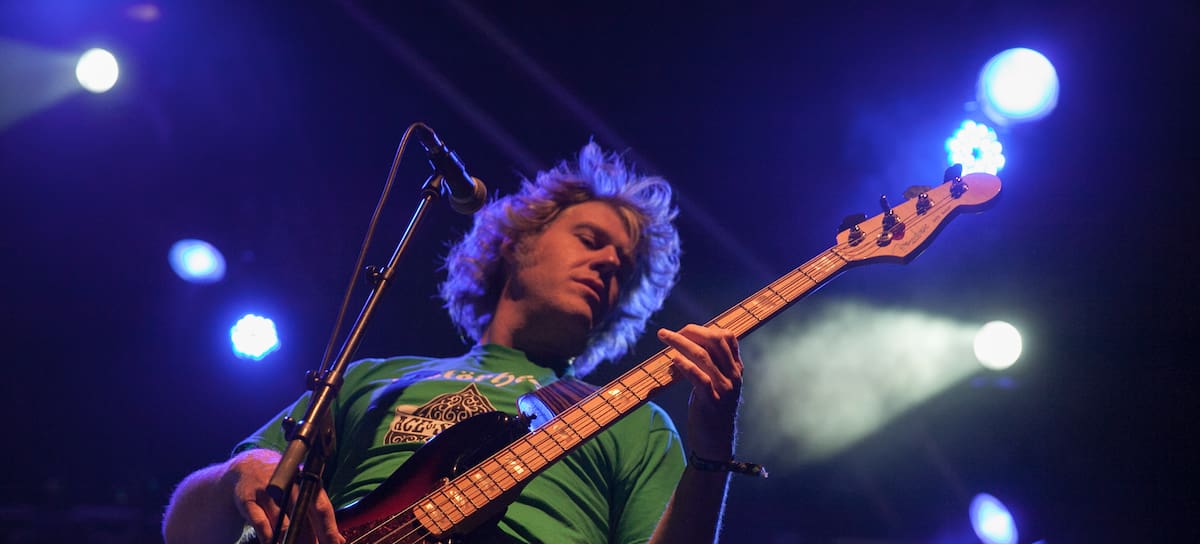 Joan Roca, bajista de Antònia Font, en el Primavera Sound 2013.