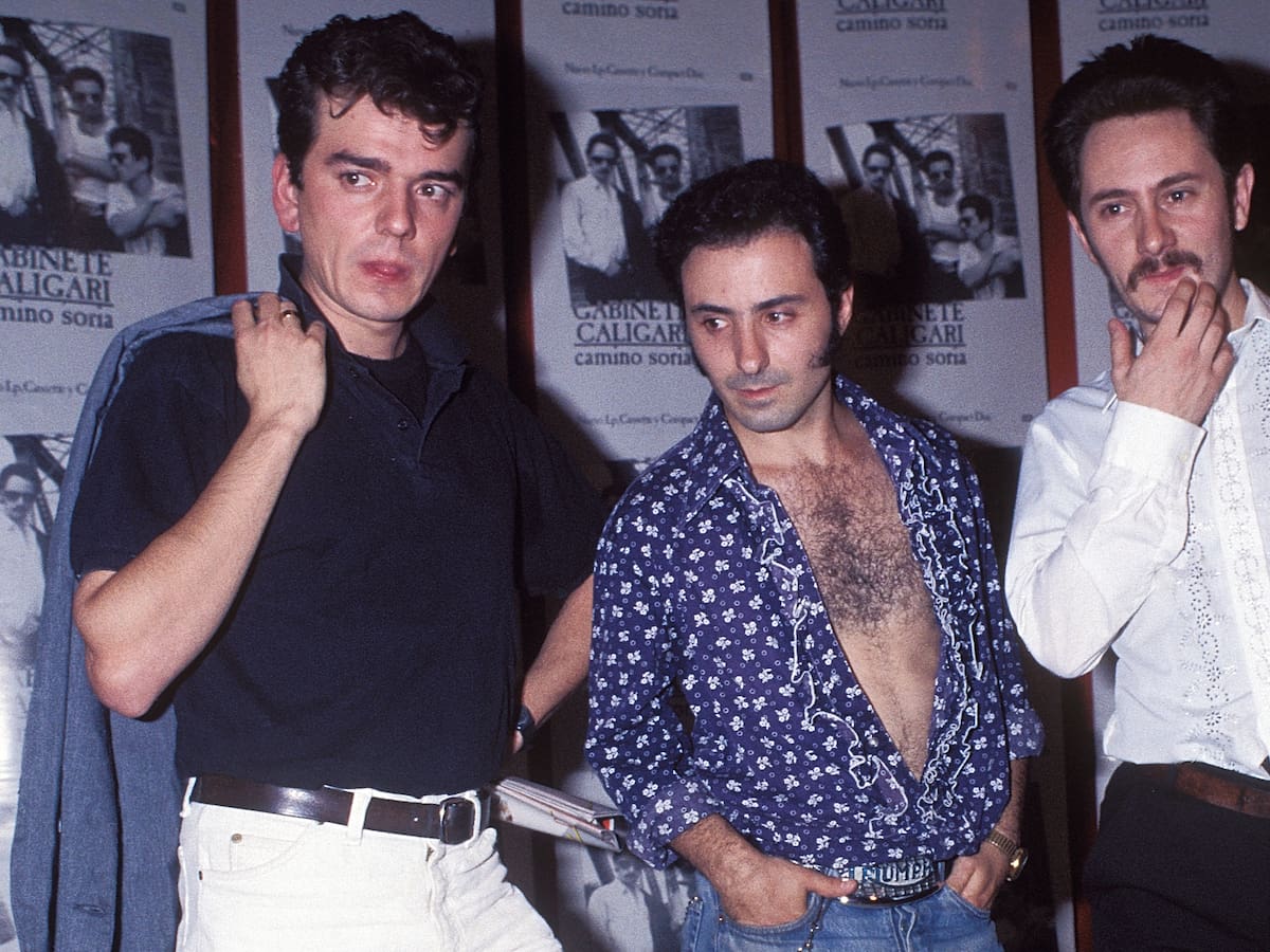 ‘Al calor del amor en un bar’, 40 aniversario: cuando Gabinete Caligari consolidó el “rock torero” y dejó atrás las sombras