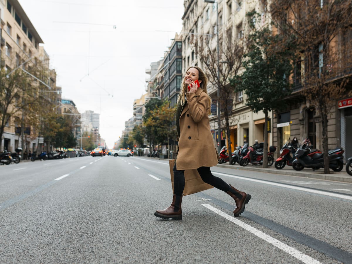 Cómodos, elegantes y fáciles de combinar: 10 looks con botas de Zara para este otoño