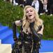 Madonna comparte sus primeras experiencias sexuales como adelanto de su película