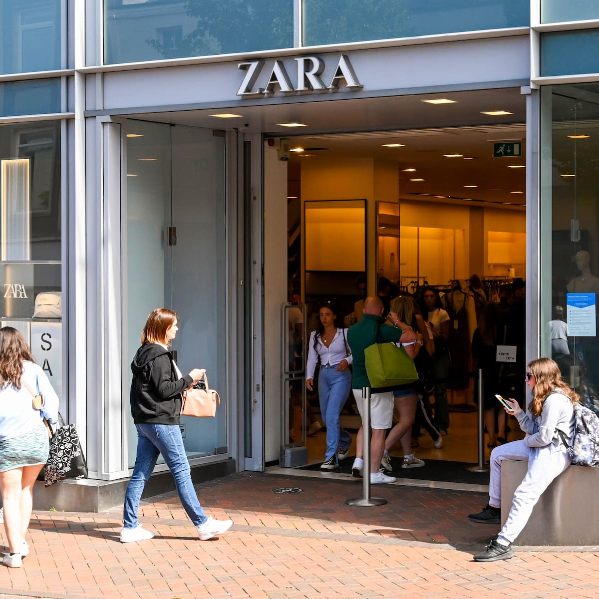 6 prendas de Zara que van a volar en las rebajas de verano 2026