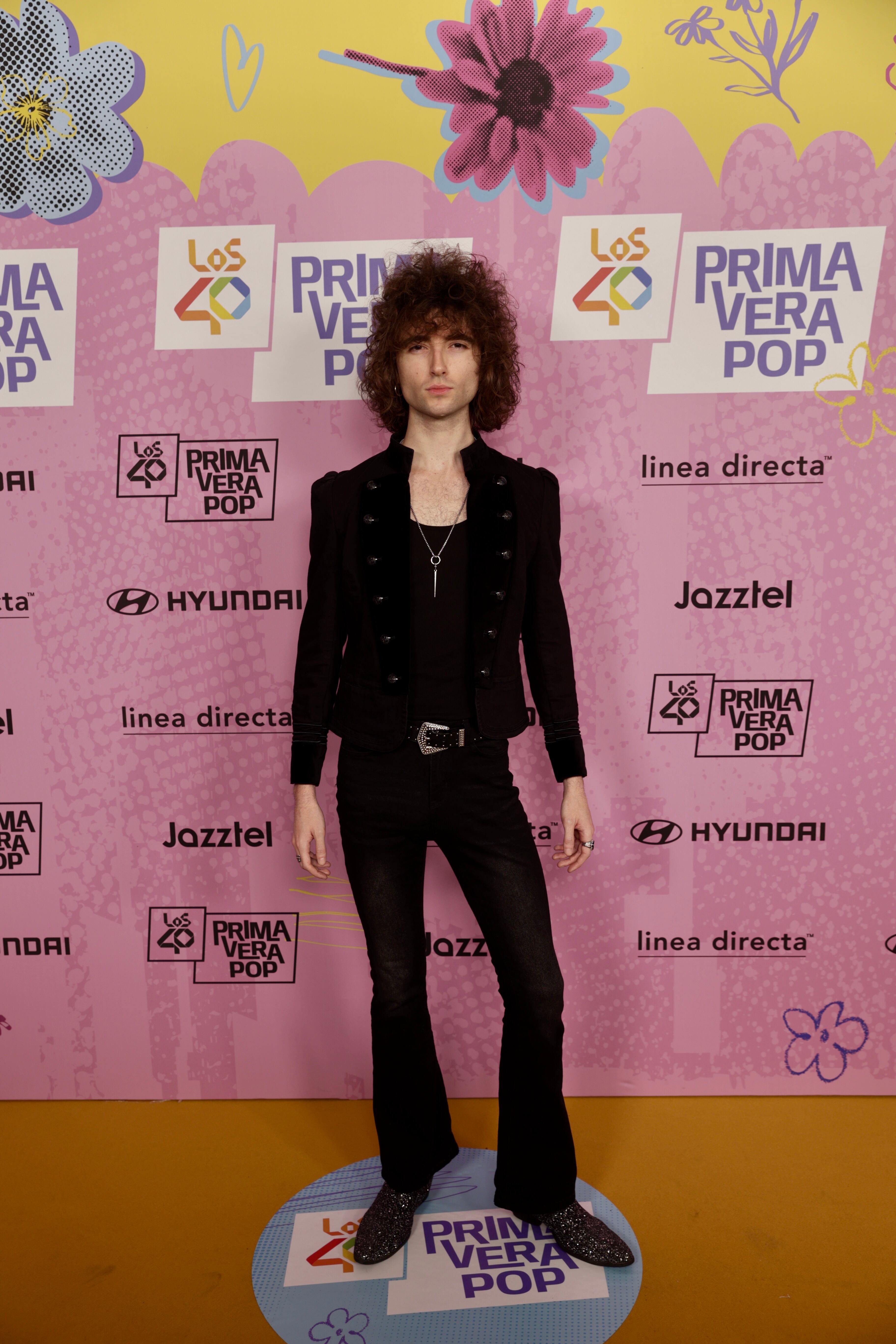 Feliz con su nominación a mejor álbum de Pop/Rock en los Premios de la Academia de la Música 2025, tiene claro que nos va a hacer disfrutar del verano al ritmo de ‘Ciao Amore’. Estilo único el de Malva.