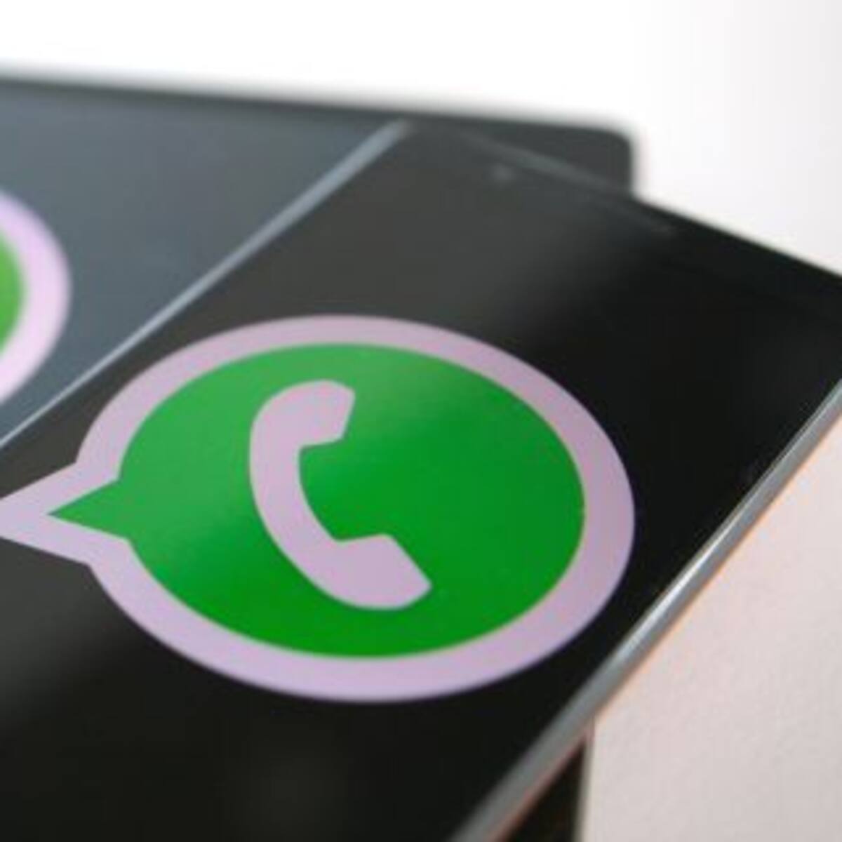 ¿Cómo ocultar chats en WhatsApp?