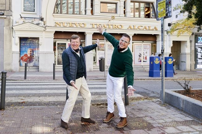 Los Morancos presentando su obra en el teatro Alcala de Madrid.