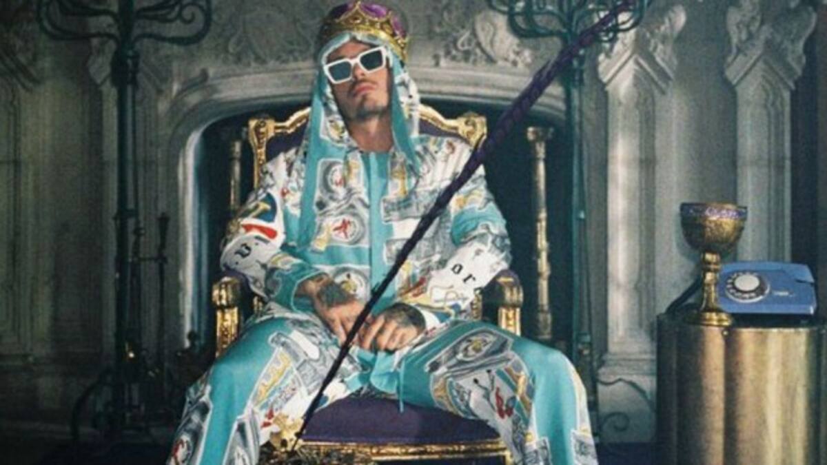 J Balvin viene con "Morado"