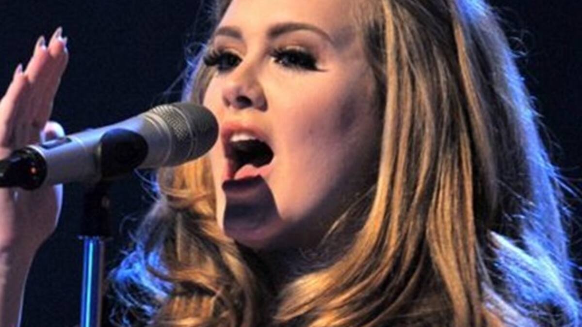 Se enojó Adele
