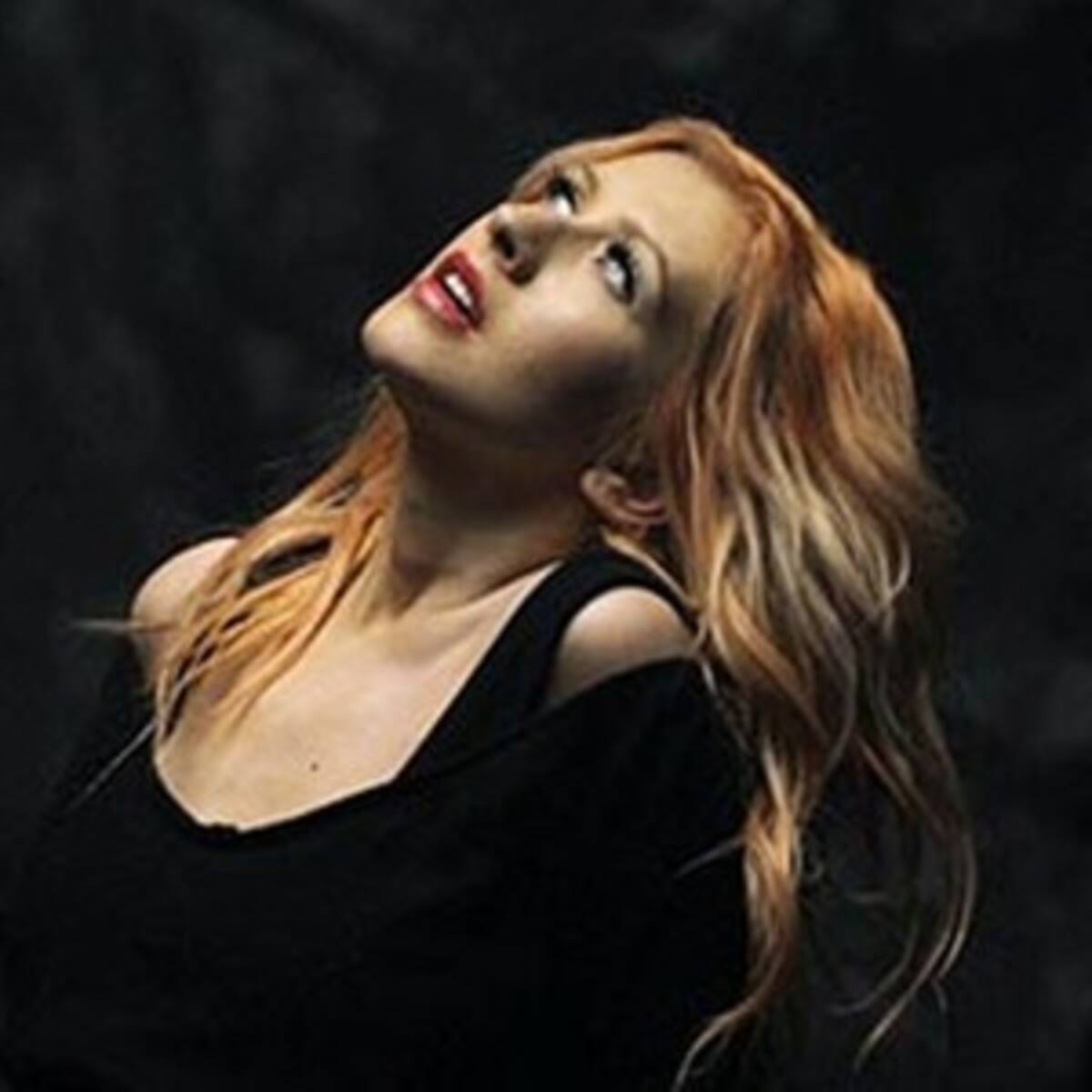 Christina Aguilera versiona el clásico Imagine