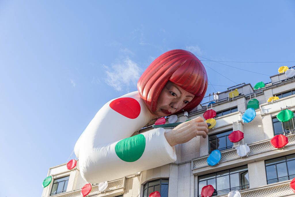 La instalación de Yayoi Kusama para Louis Vuitton