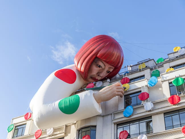 La instalación de Yayoi Kusama para Louis Vuitton