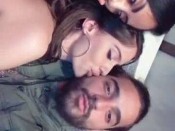 Maluma publicó la primer fotografía con su novia