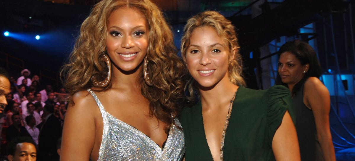 Beyoncé y Shakira en el American Airlines Arena en Miami, Florida en 2005.