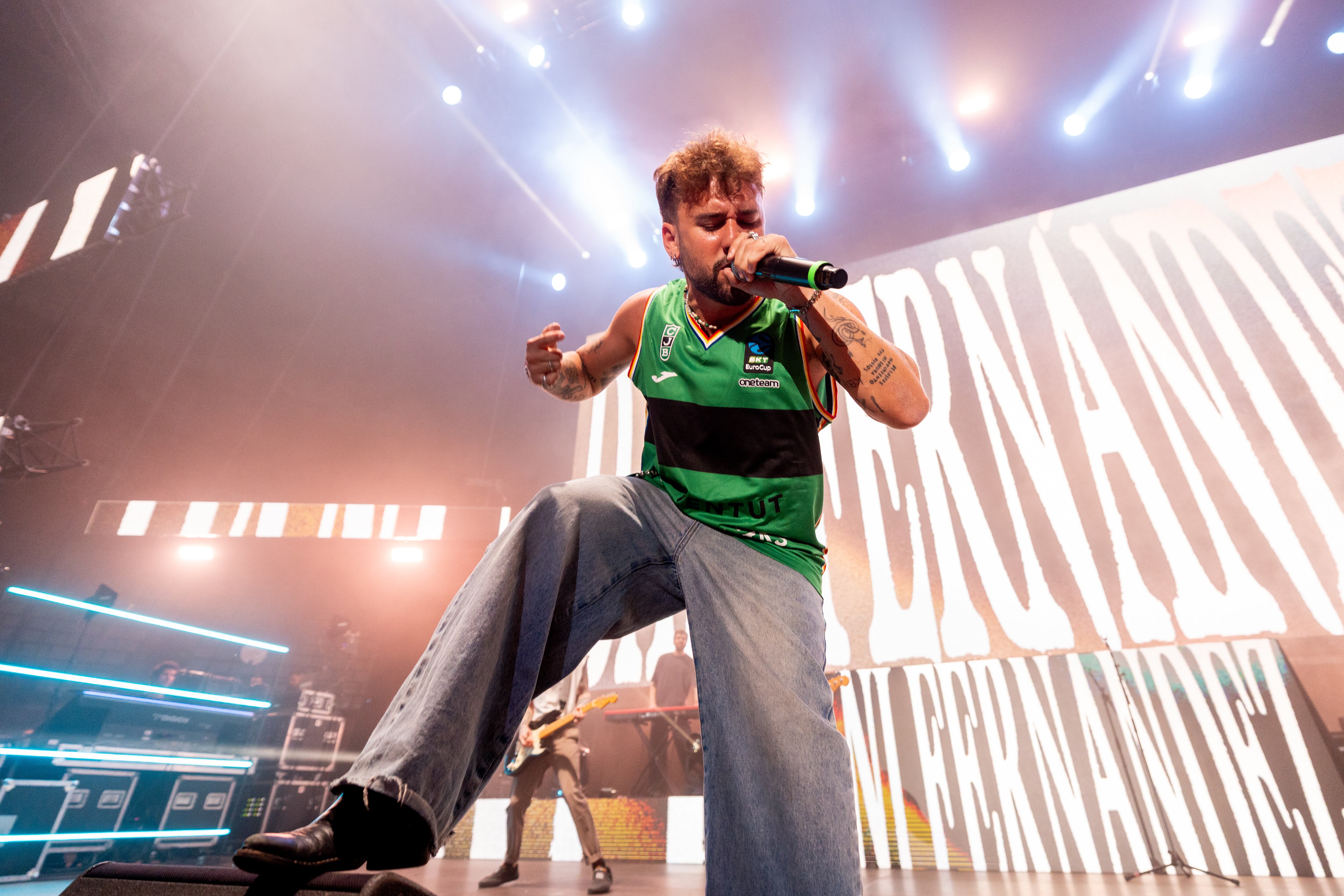 La traca final de la noche ha sido gracias a Dani Fernández y su 'Clima tropical', 'Dile a los demás' y 'Todo cambia'.