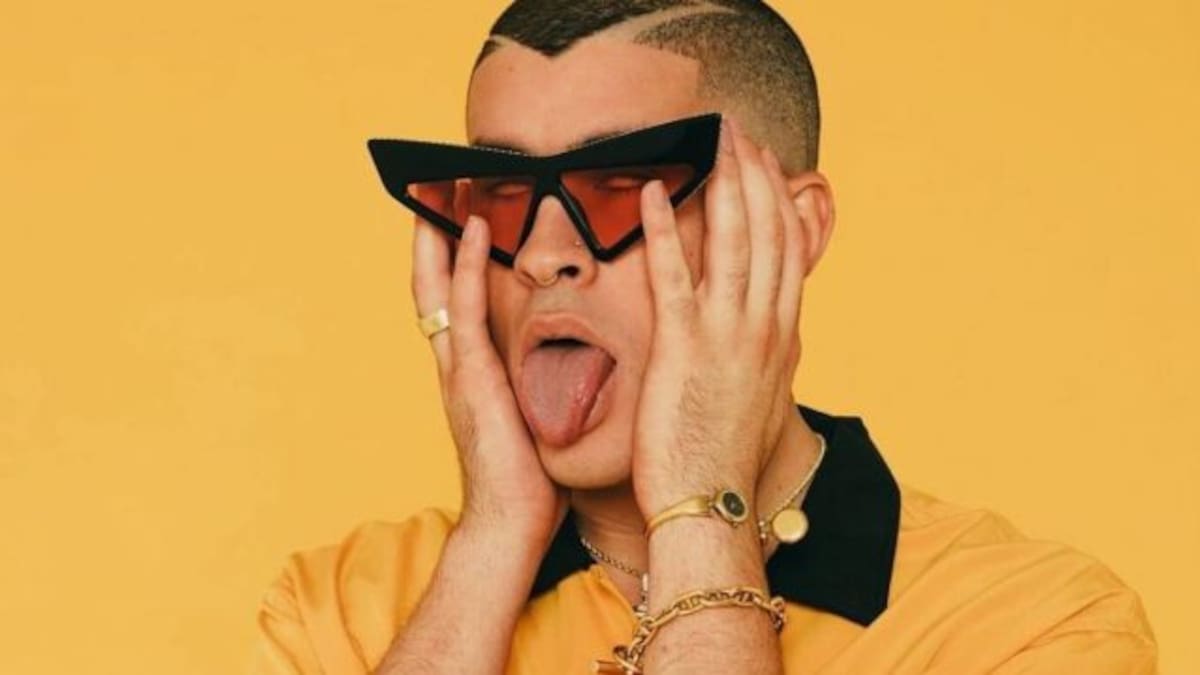 Bad Bunny pide a jóvenes que no abandonen sus estudios ni siquiera por la música