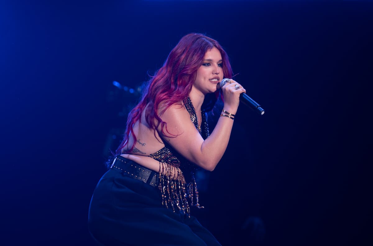 Samuraï brilló con Corazón quemado y Los paracaídas mostrando su doble faceta: letras profundas y música para disfrutar y bailar.