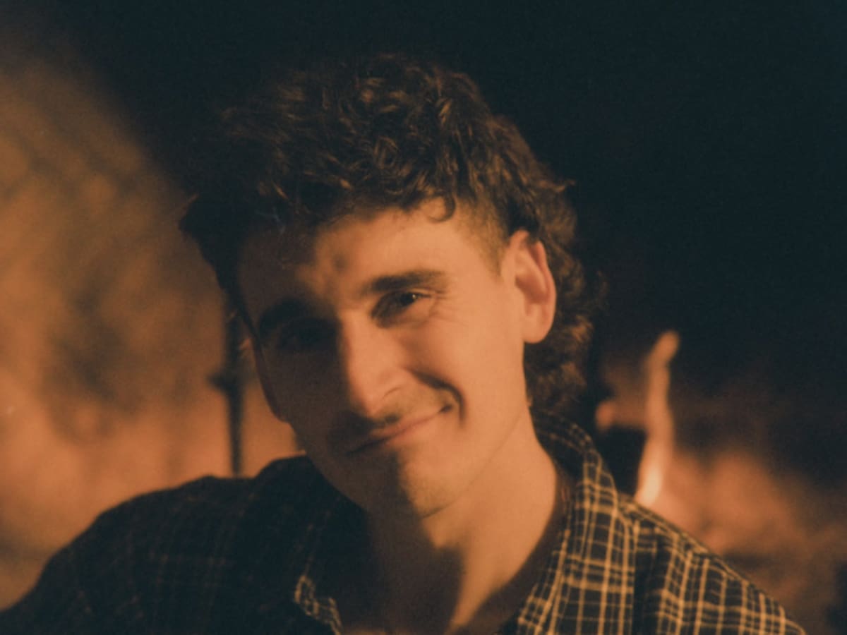 BORJA utiliza un ‘Atanor’ para convertir su música en oro en su primer EP