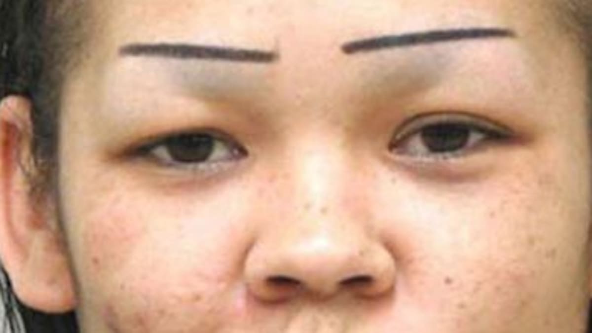 #NotaMental: no hay que tatuarse las cejas