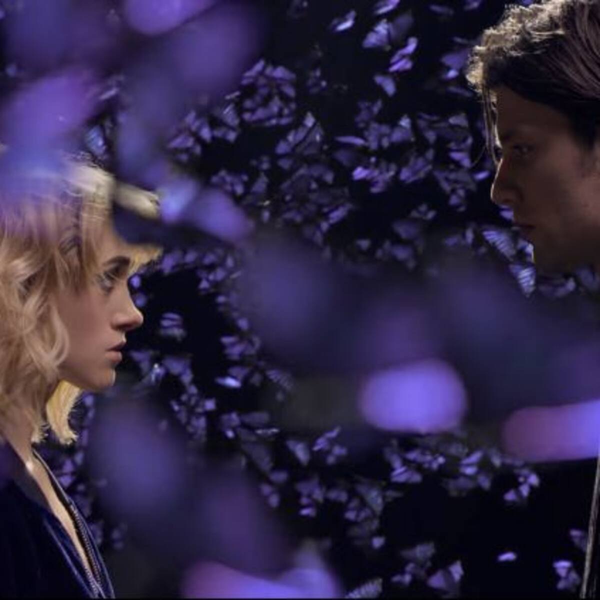 Nancy de Stranger Things es la protagonista del nuevo vídeo de James Bay