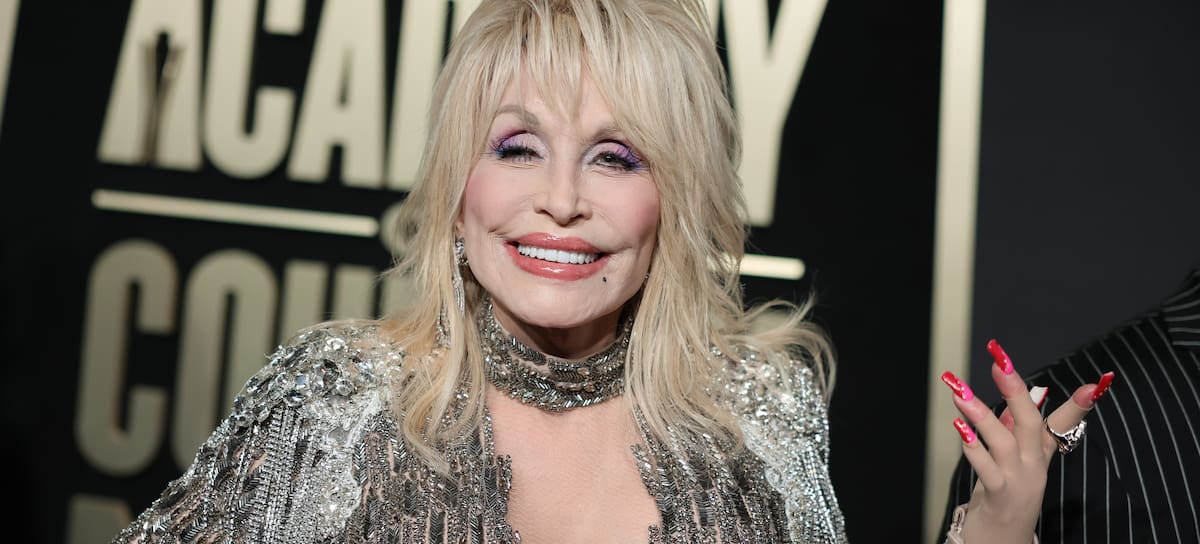 Dolly Parton, en los premios de la Academia de Country en 2023