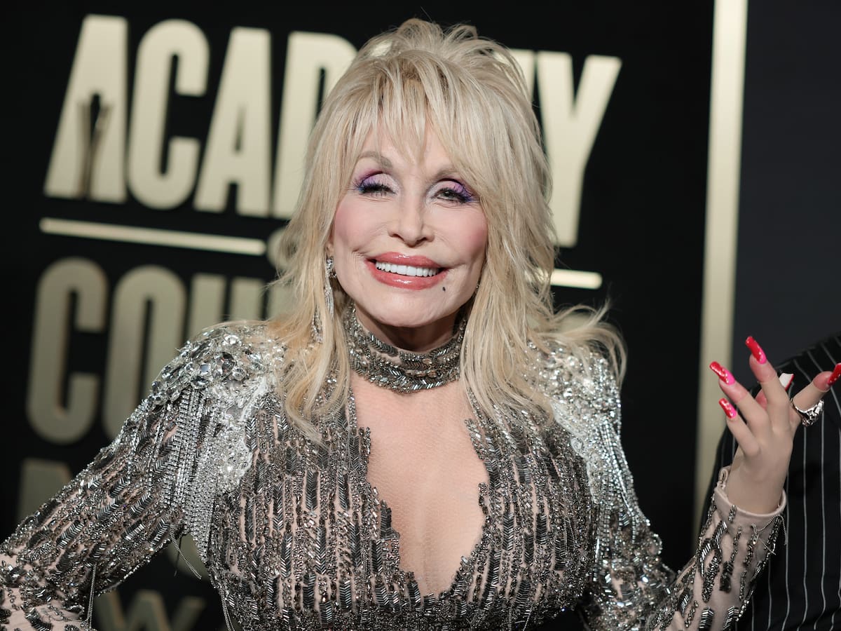 Muere Denver Parton, hermano de Dolly Parton, a los 82 años en Tennessee