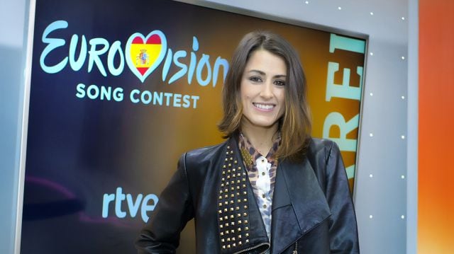 Barei en rueda de prensa tras ser elegida como representante para Eurovisión