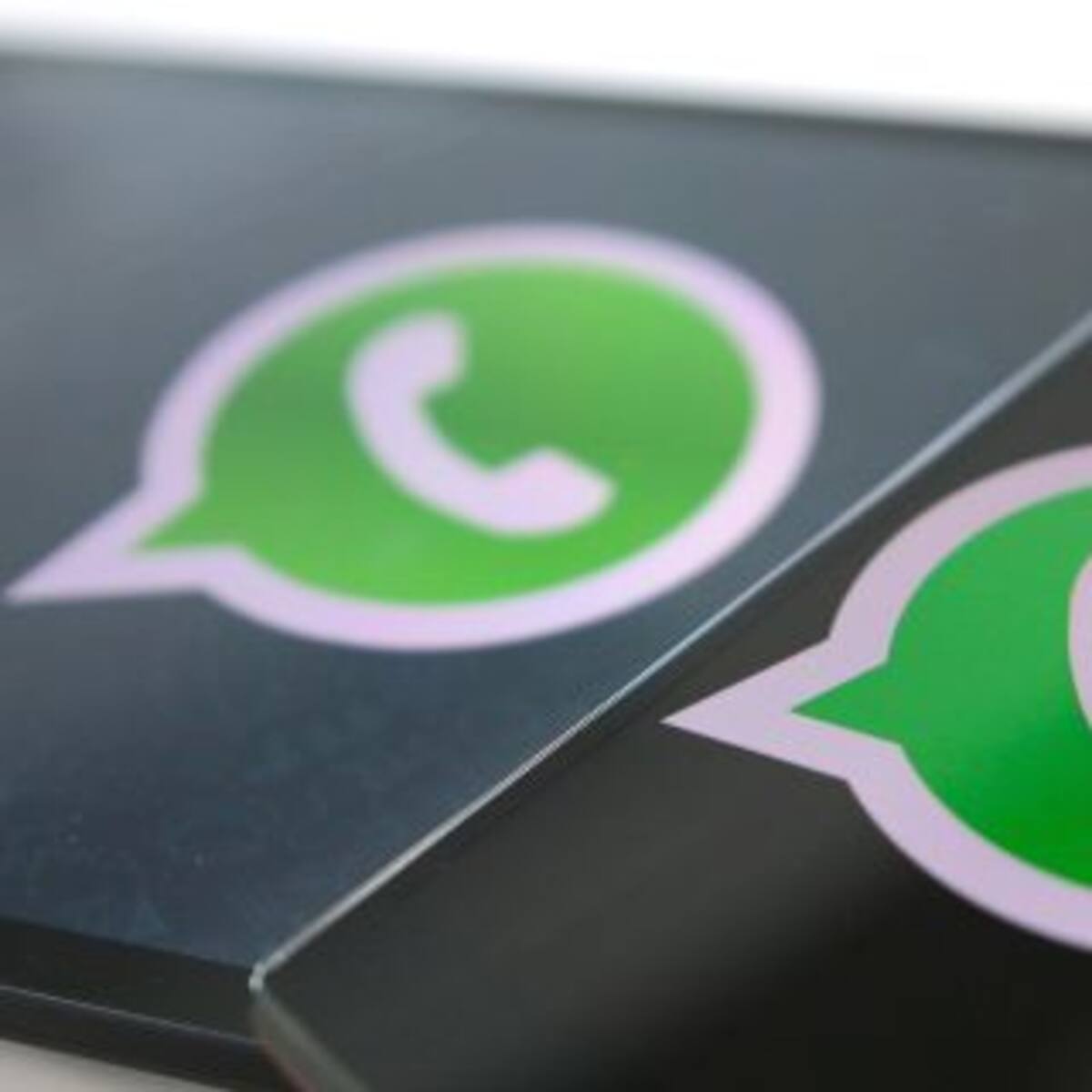 ¿Cómo usar el modo nocturno en WhatsApp?