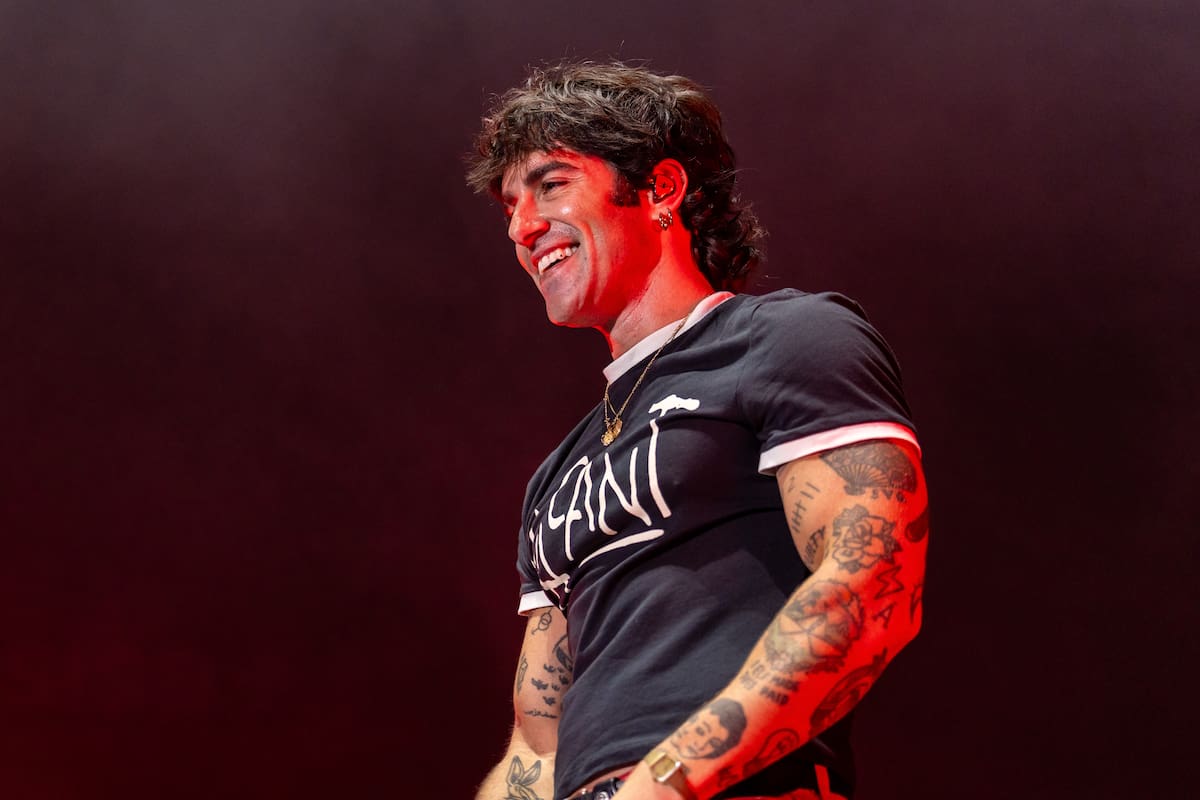 Álvaro de Luna ha sido uno de los grandes protagonistas emocionales de LOS40 Primavera Pop 2026 en el Arena Olímpic de Badalona.